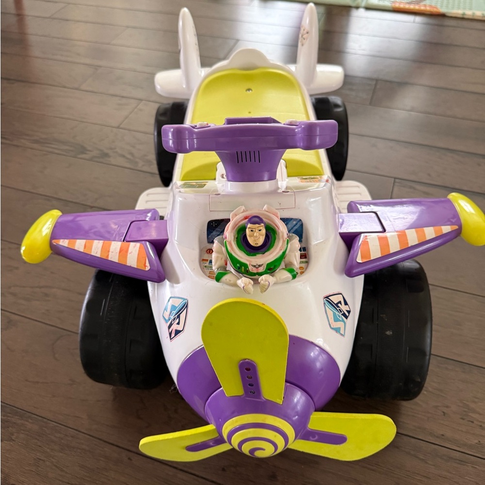 Disney Buzz Lightyear Purple and Yellow Space Vehicle